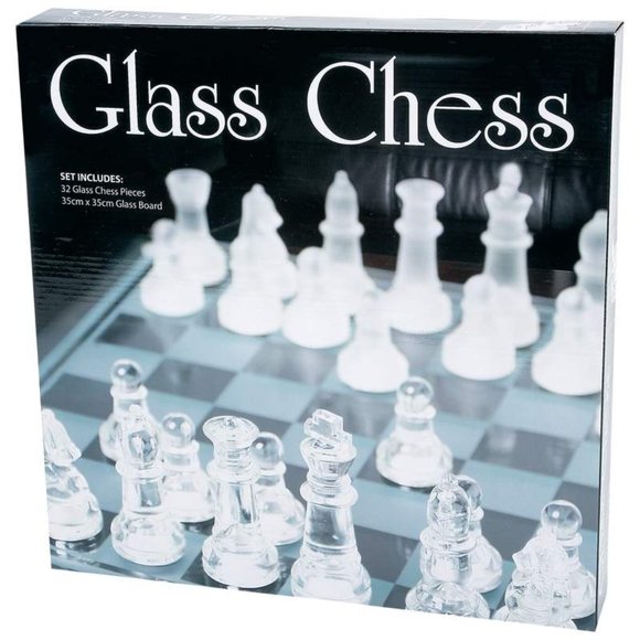 33 piece Glass Chess Set - Popular gift item - Picture 2 of 5